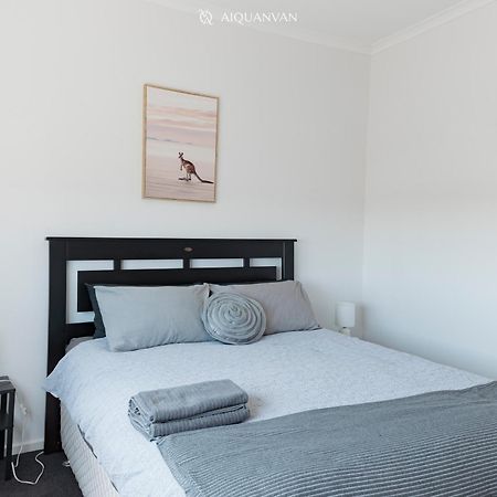 Coorong Island Retreat - Farm Stay At Pet Friendly Property Meningie Exterior foto